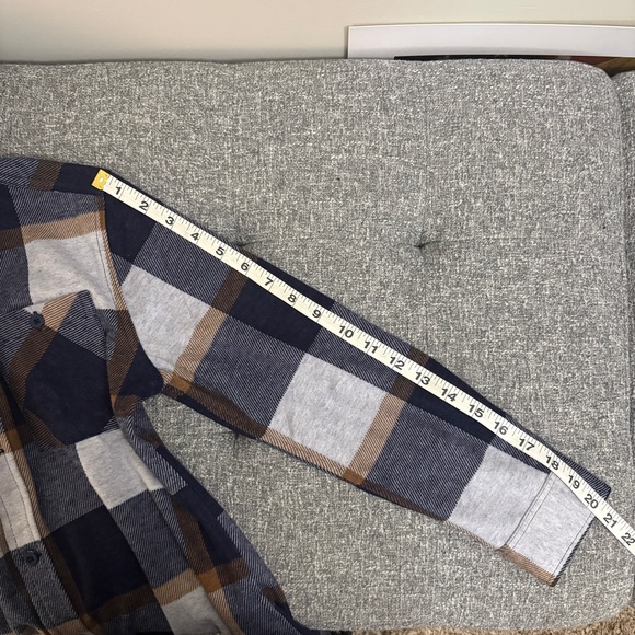 Levi's Kids Navy and Gray Plaid Hooded Shirt - Picture 5 of 9